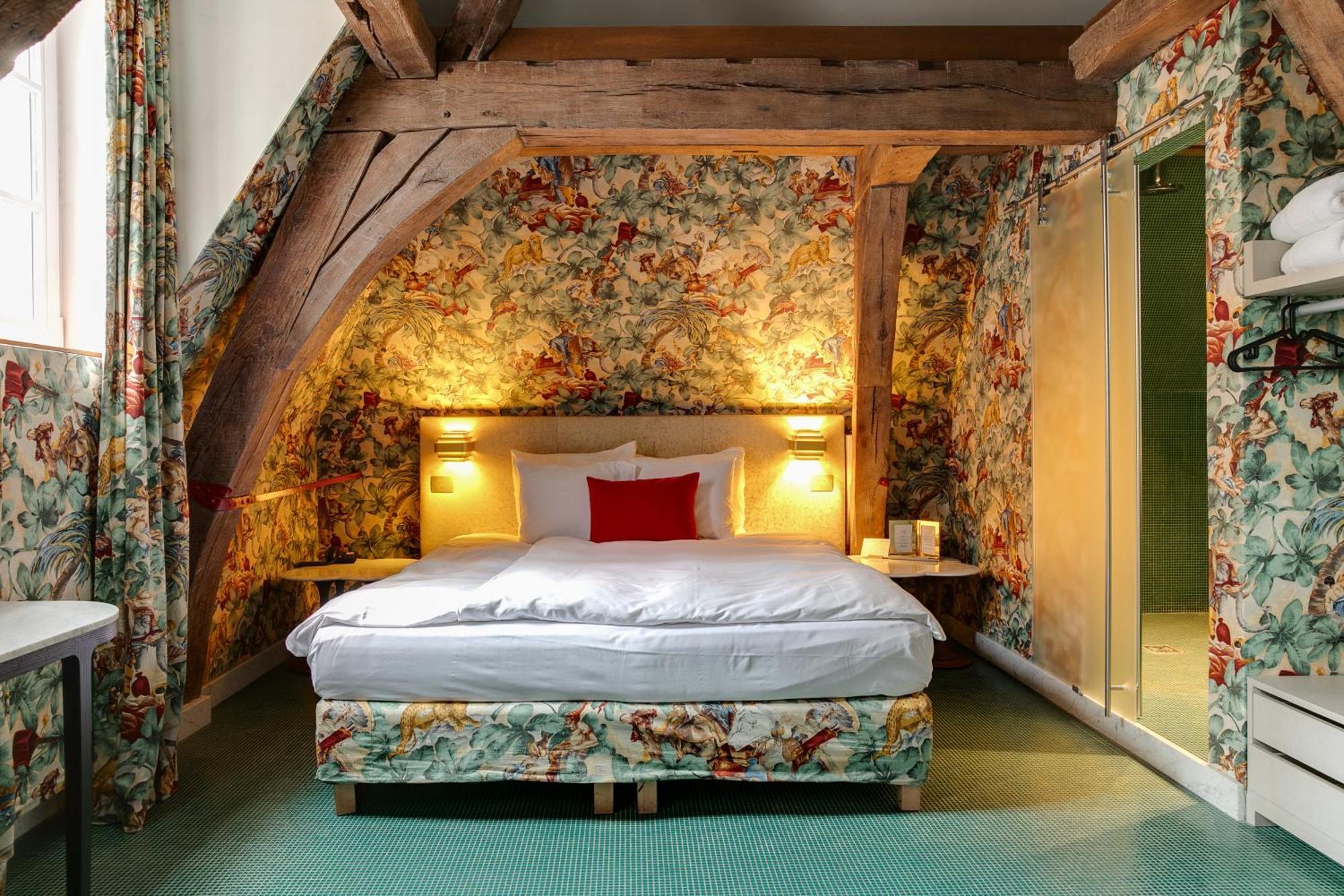 Small Luxury Hotel De Witte Lelie 安特卫普 外观 照片